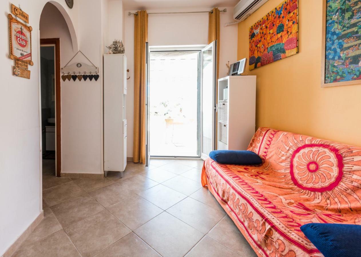 Lussy House Rifugio Sul Mare * Bari
